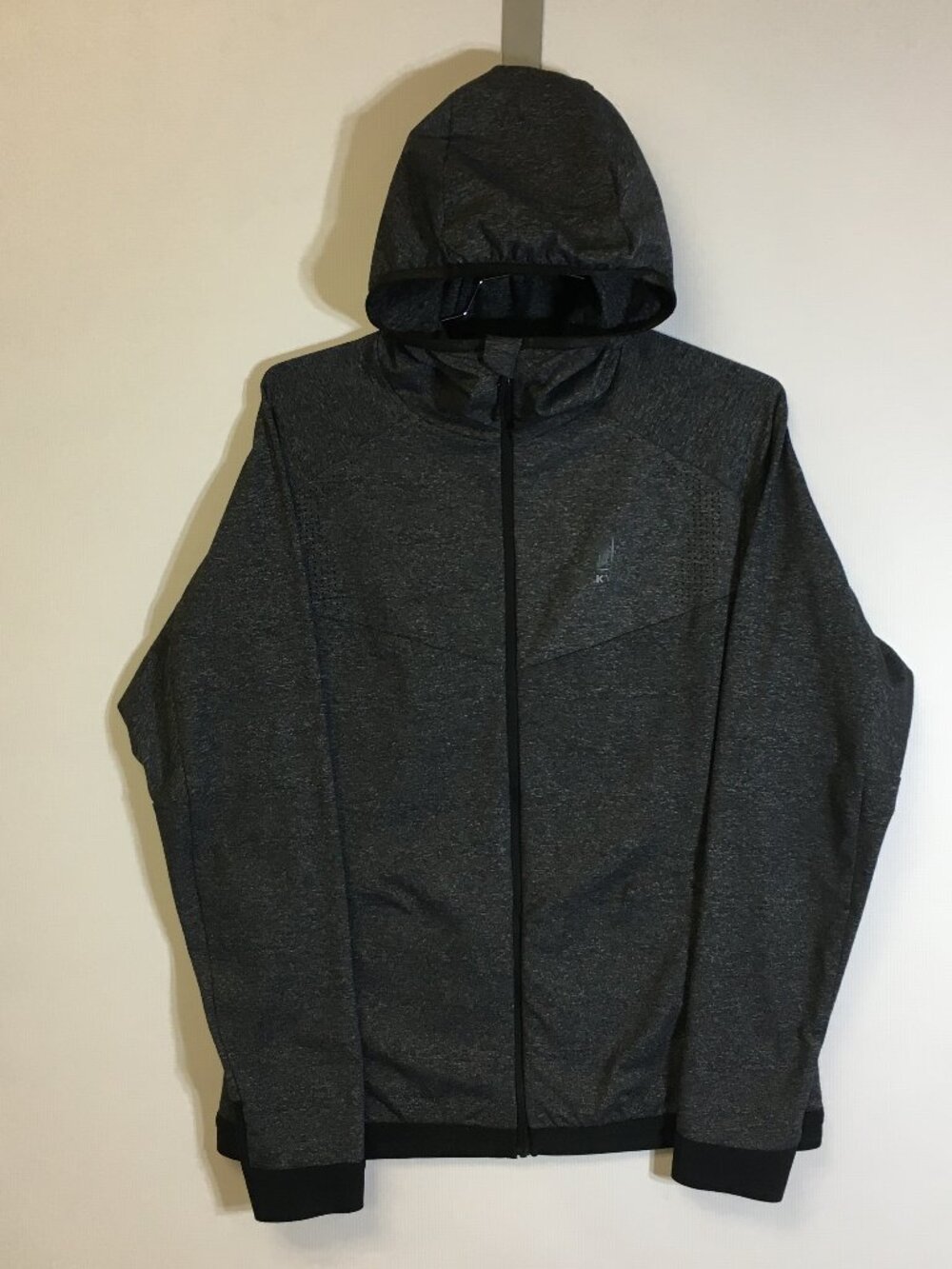 Black Yak Women's Full Zip Performance Hoodie - Size Large - Pre-Owned - KFKJSE